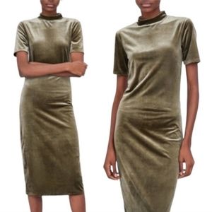 Midi velvet dress